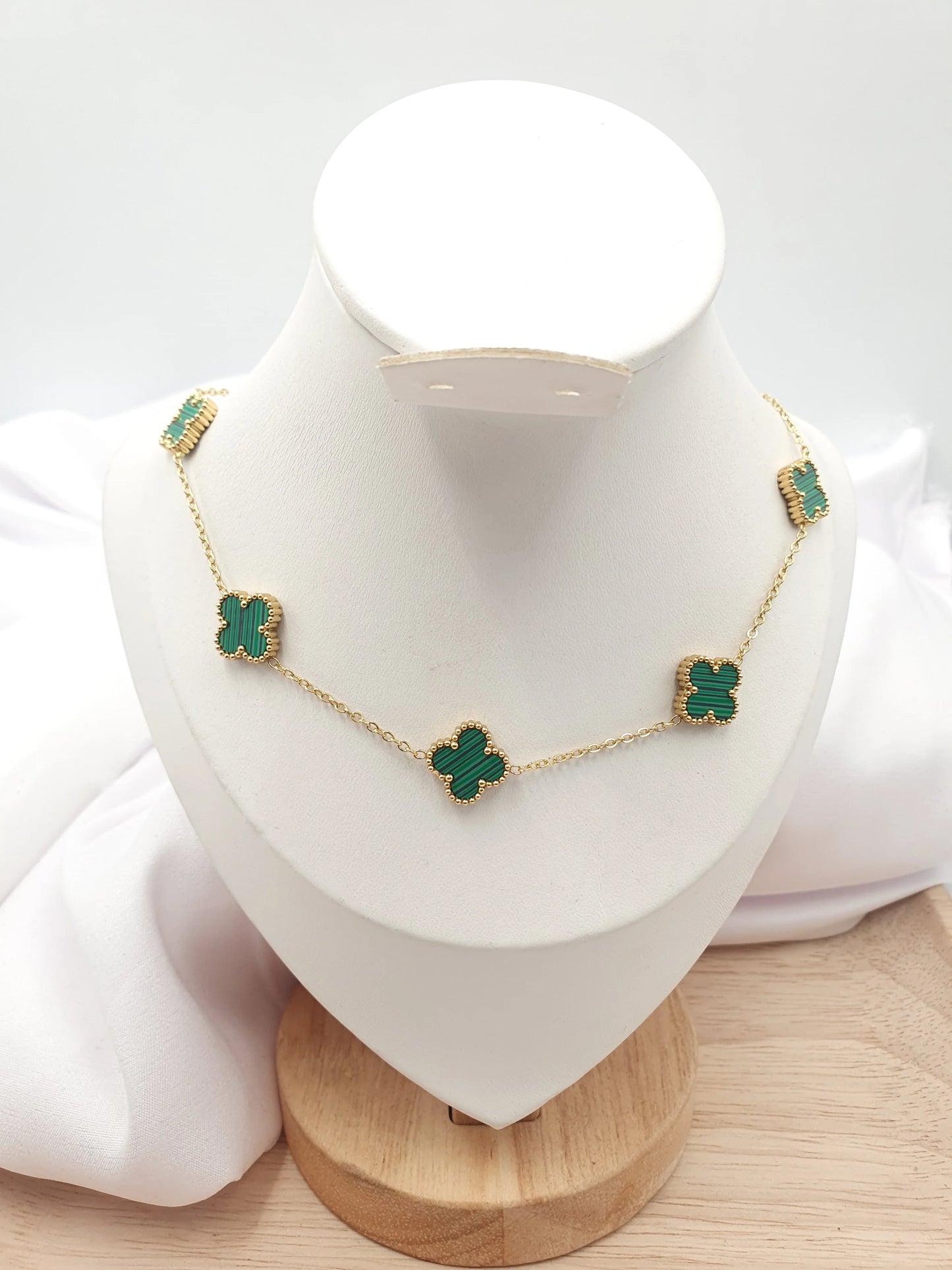 GARGANTILLA VAN CLEEF 10 TREBOL Y CAJA - AMOR Y AMISTAD