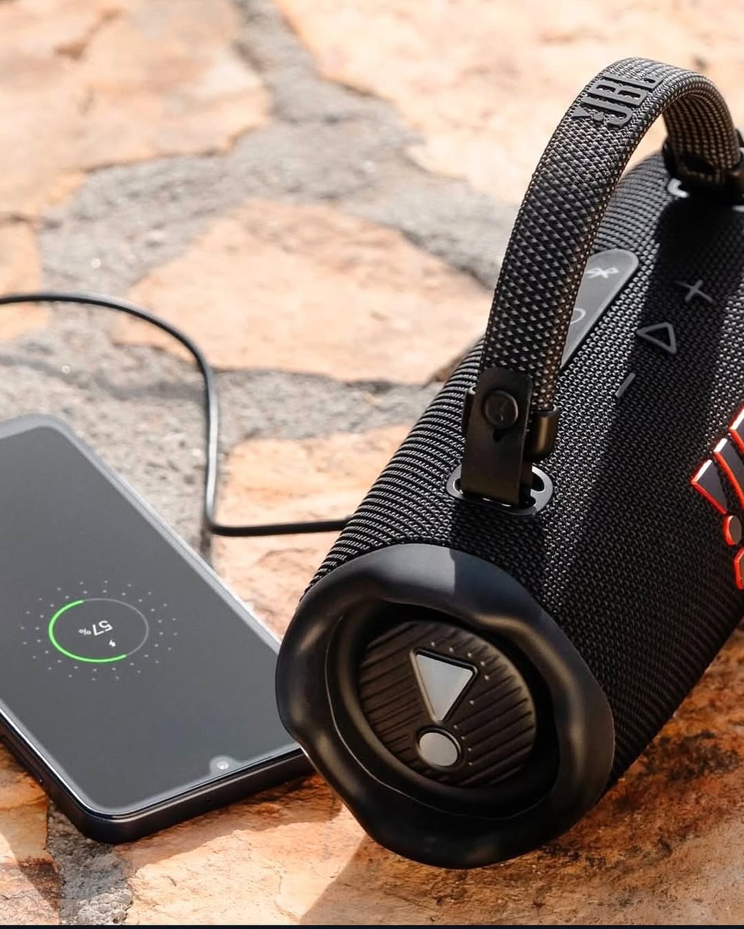 JBL CHARGE 6   - ¡POTENCIA Y SONIDO IMBATIBLES!